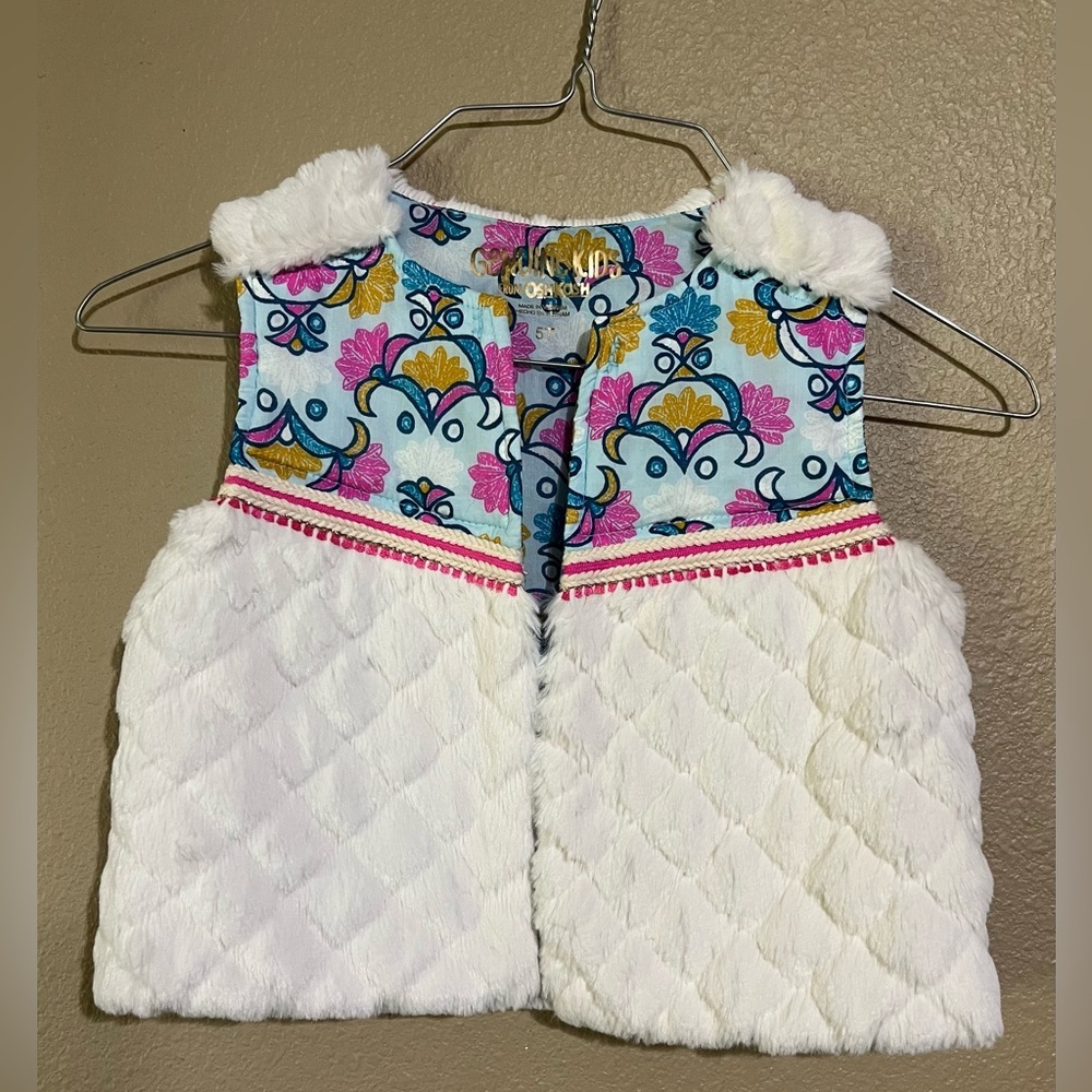 OshKosh Girls Floral & Faux Fur Vest 5T Boho Vintage